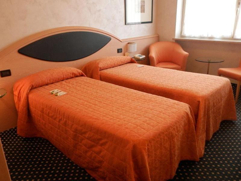 Augustus Hotel บีเอลลา ภายนอก รูปภาพ