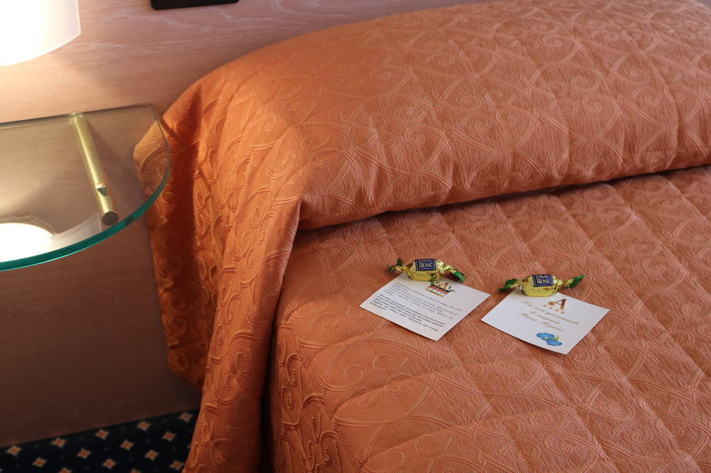 Augustus Hotel บีเอลลา ภายนอก รูปภาพ