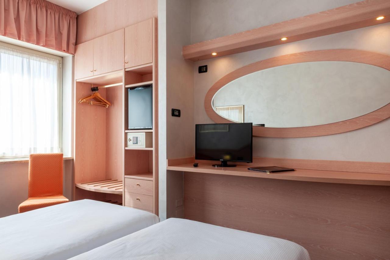 Augustus Hotel บีเอลลา ภายนอก รูปภาพ