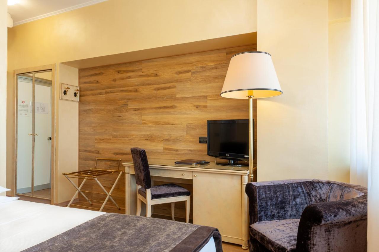 Augustus Hotel บีเอลลา ภายนอก รูปภาพ
